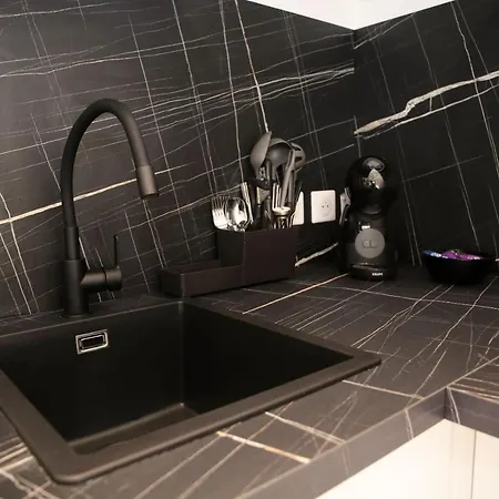 아파트 Proche Des Celebres Puces De 4p 파리