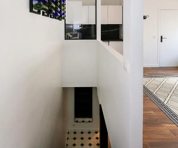 Apartment Proche Des Celebres Puces De 4p *